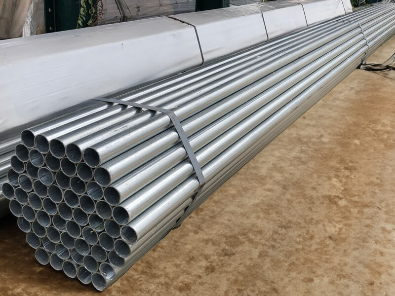  GALVANIZED PIPES